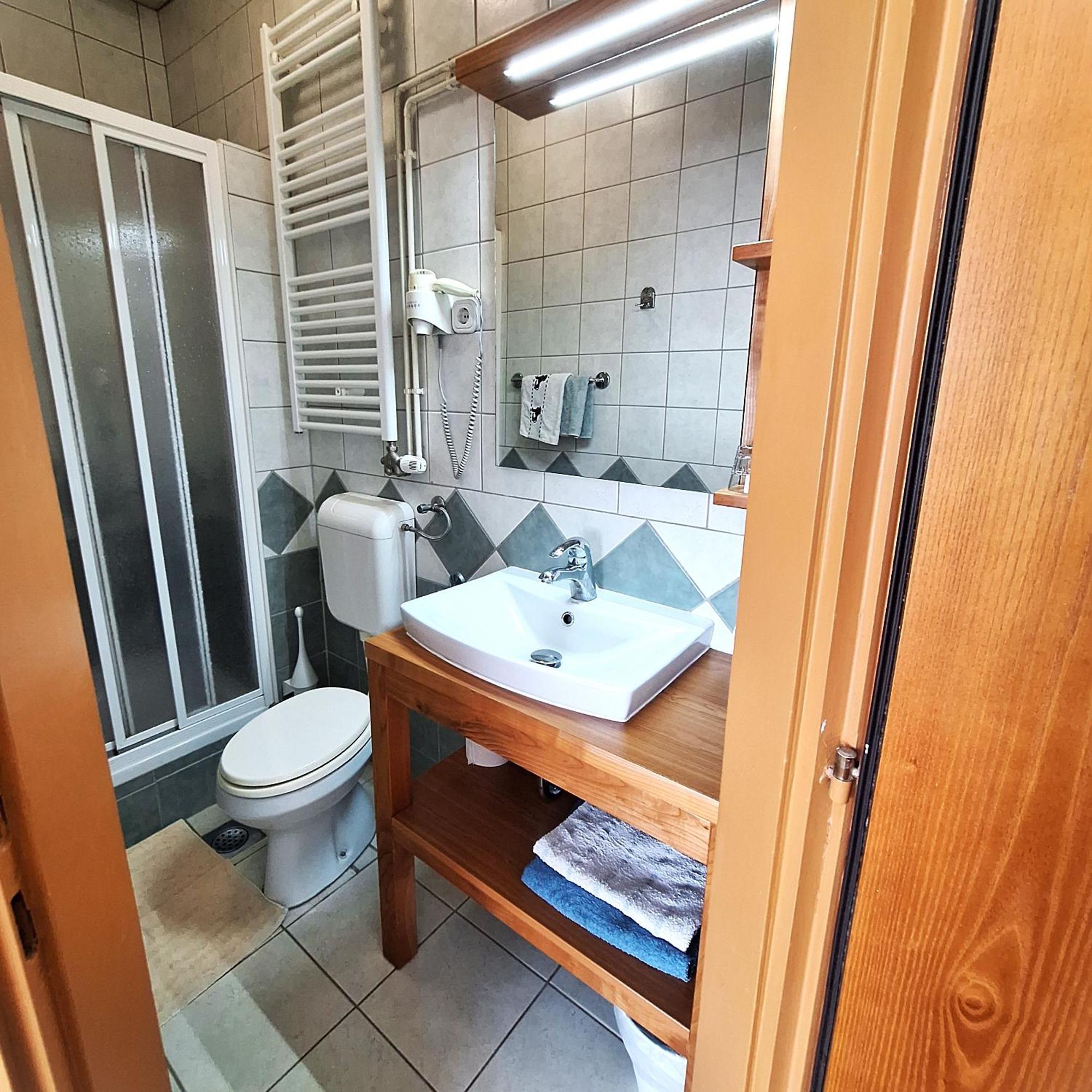 Penzion Gostisce Lesjak Orehova vas Buitenkant foto