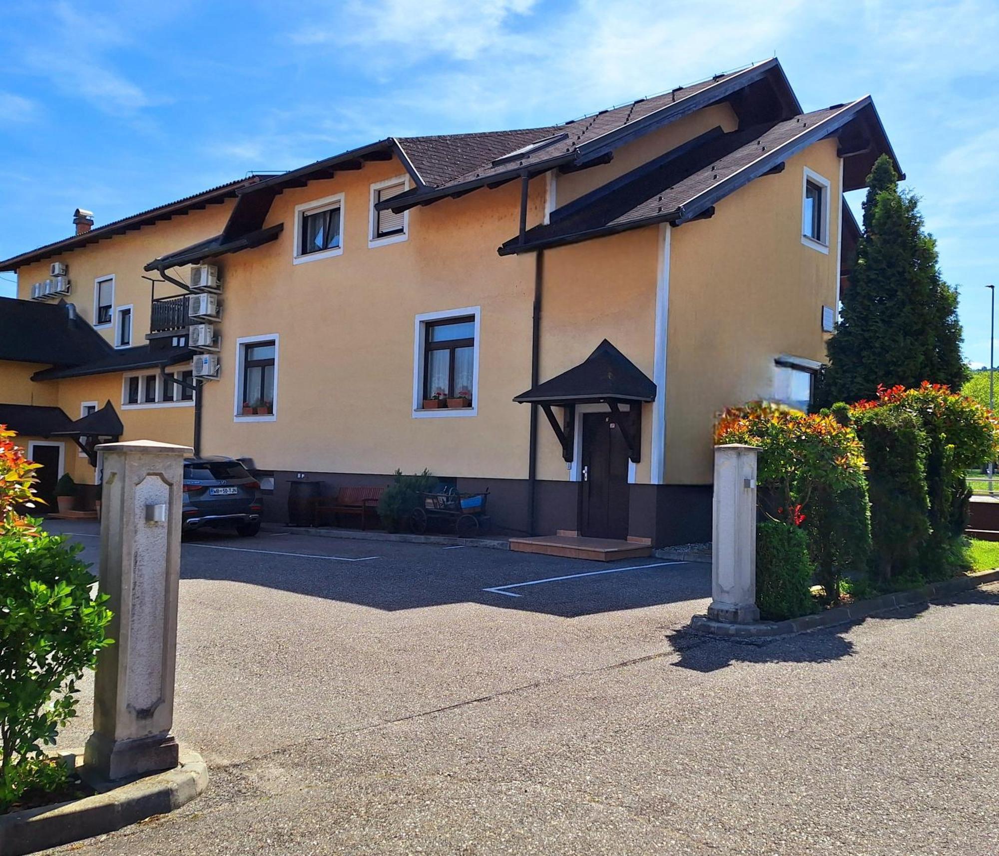 Penzion Gostisce Lesjak Orehova vas Buitenkant foto